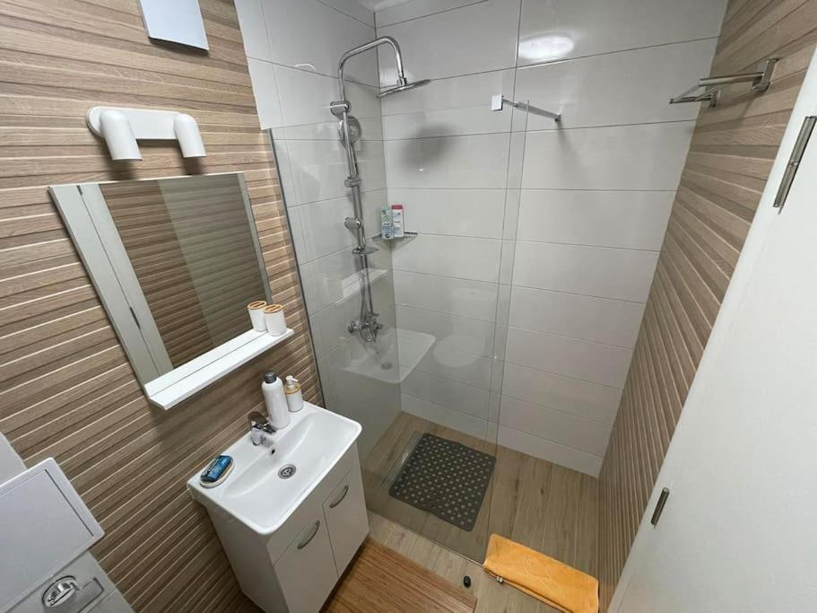 Urban 1 - Apartment For Modern Nomads Skopie Exterior foto